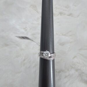 Elegant Silver Wedding Ring